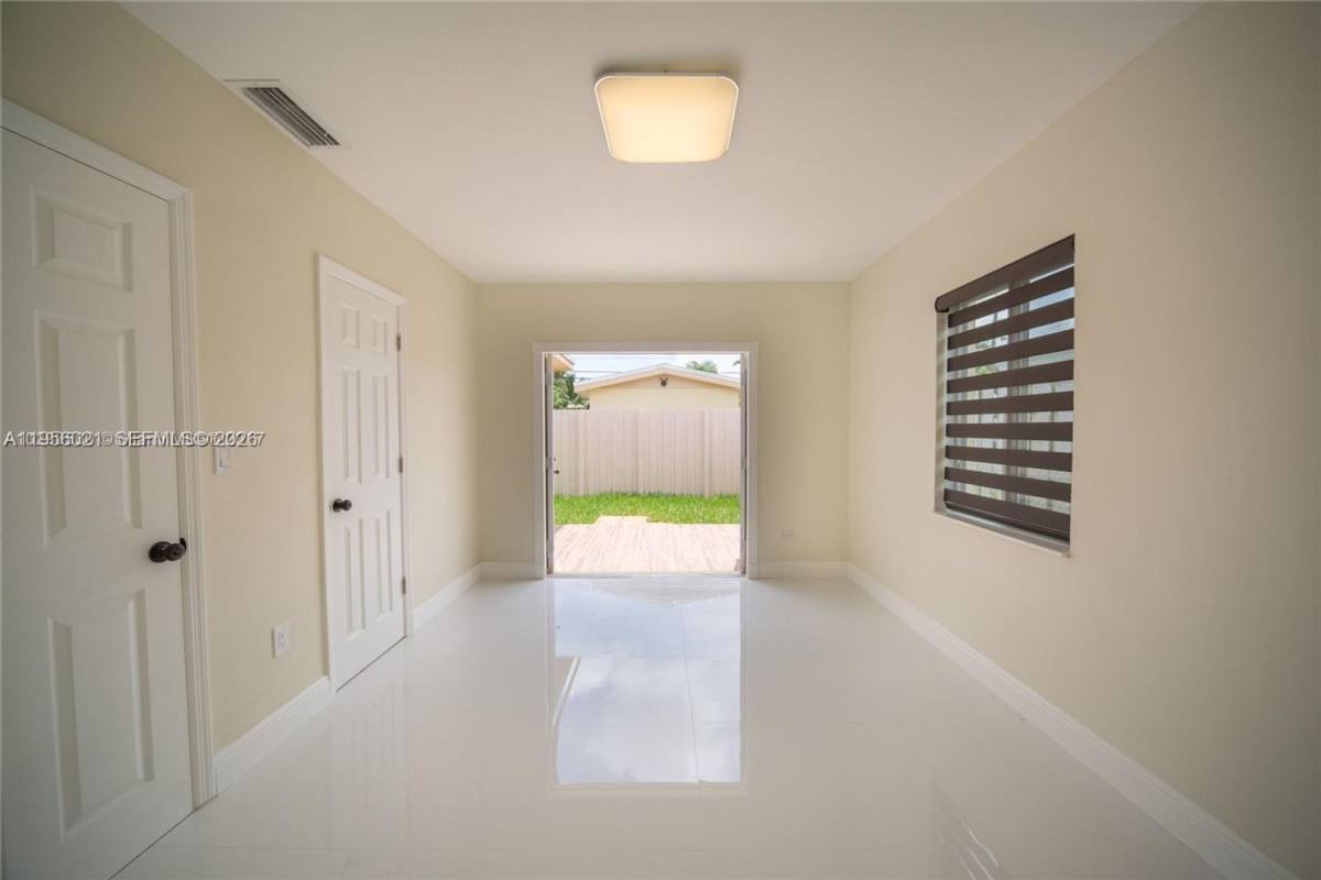 House for rent at 1748 NE 180th St, Miami, FL 33162