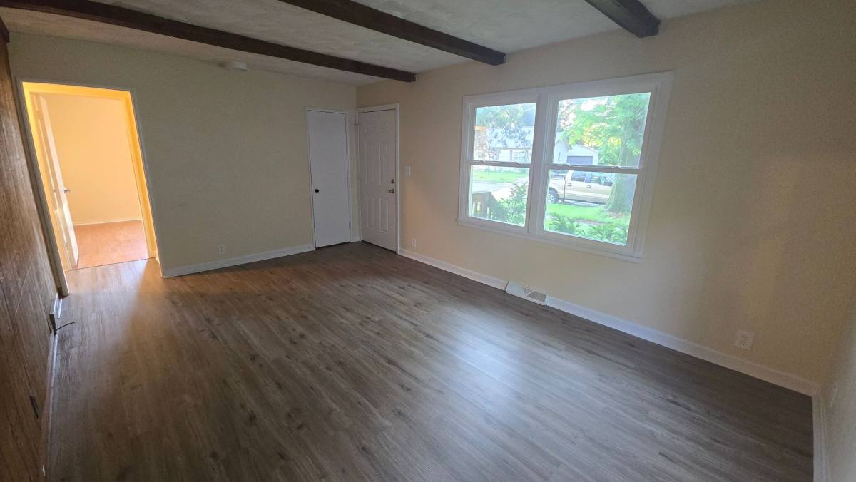 Apartment for rent at 1112 Irving Ave, Rockford, IL 61101