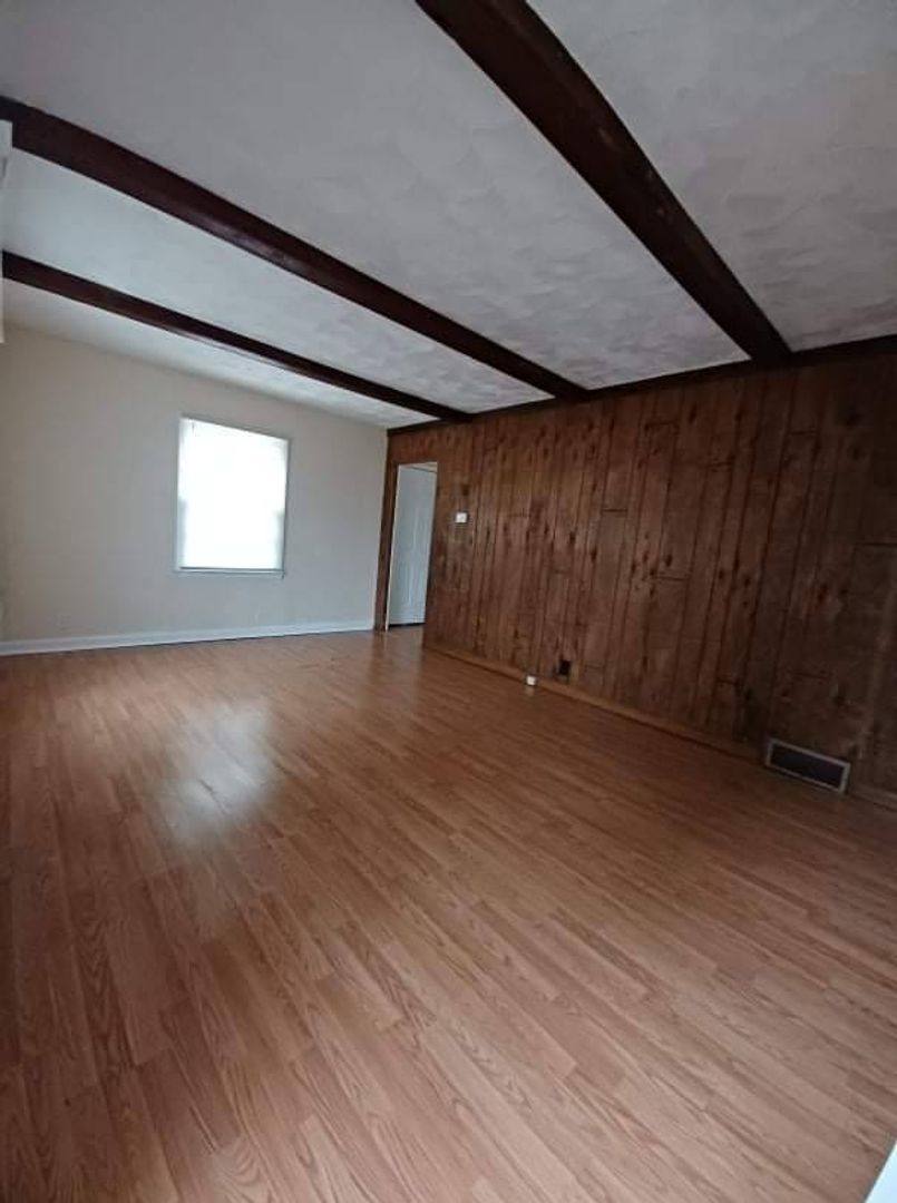 Apartment for rent at 1112 Irving Ave, Rockford, IL 61101