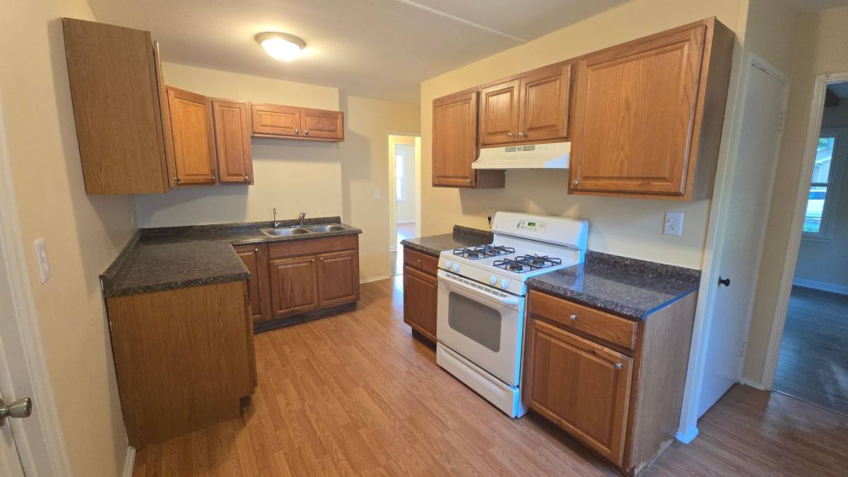 Apartment for rent at 1112 Irving Ave, Rockford, IL 61101