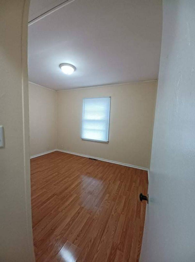 Apartment for rent at 1112 Irving Ave, Rockford, IL 61101