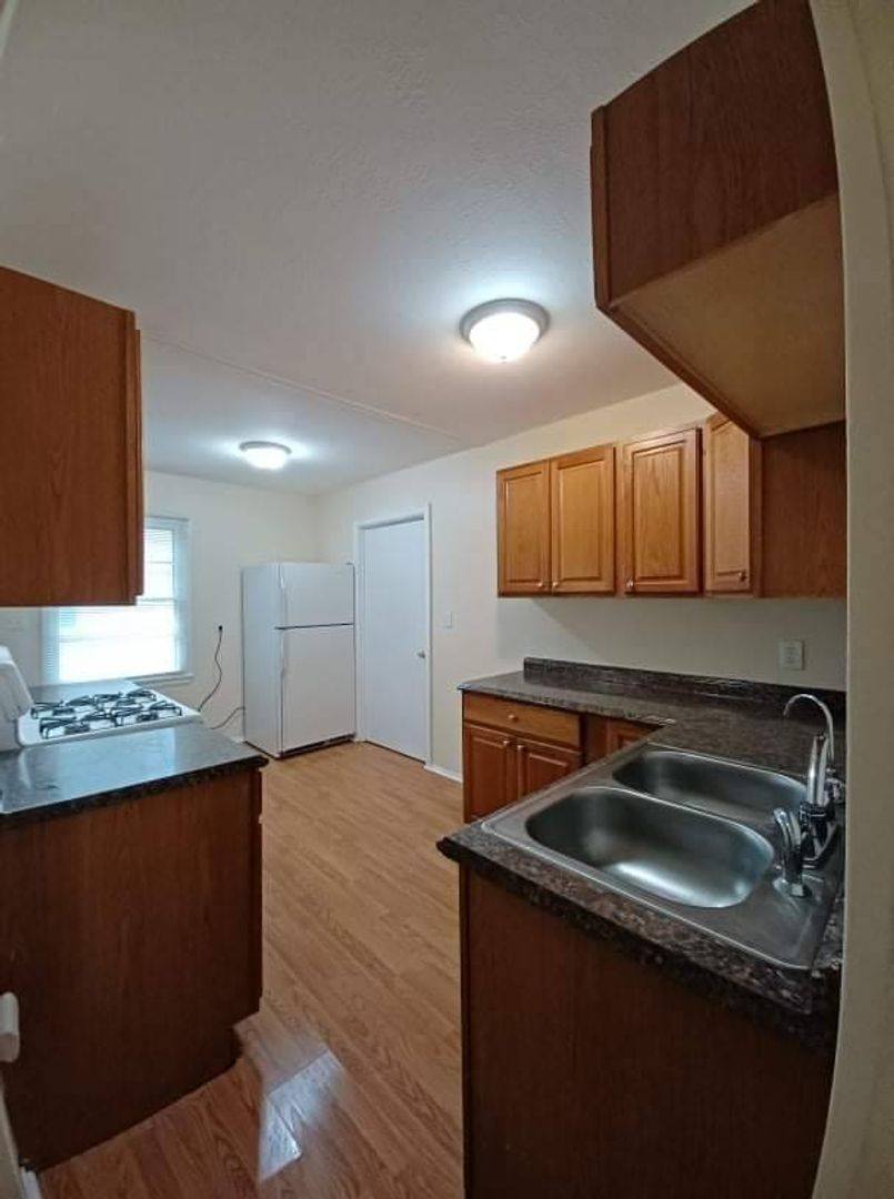 Apartment for rent at 1112 Irving Ave, Rockford, IL 61101