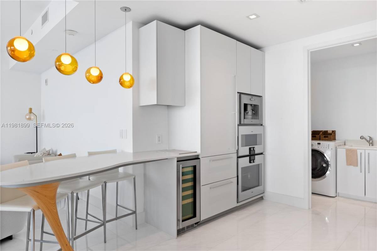 Condo for rent at 16901 Collins Ave #802, North Miami Beach, FL 33160