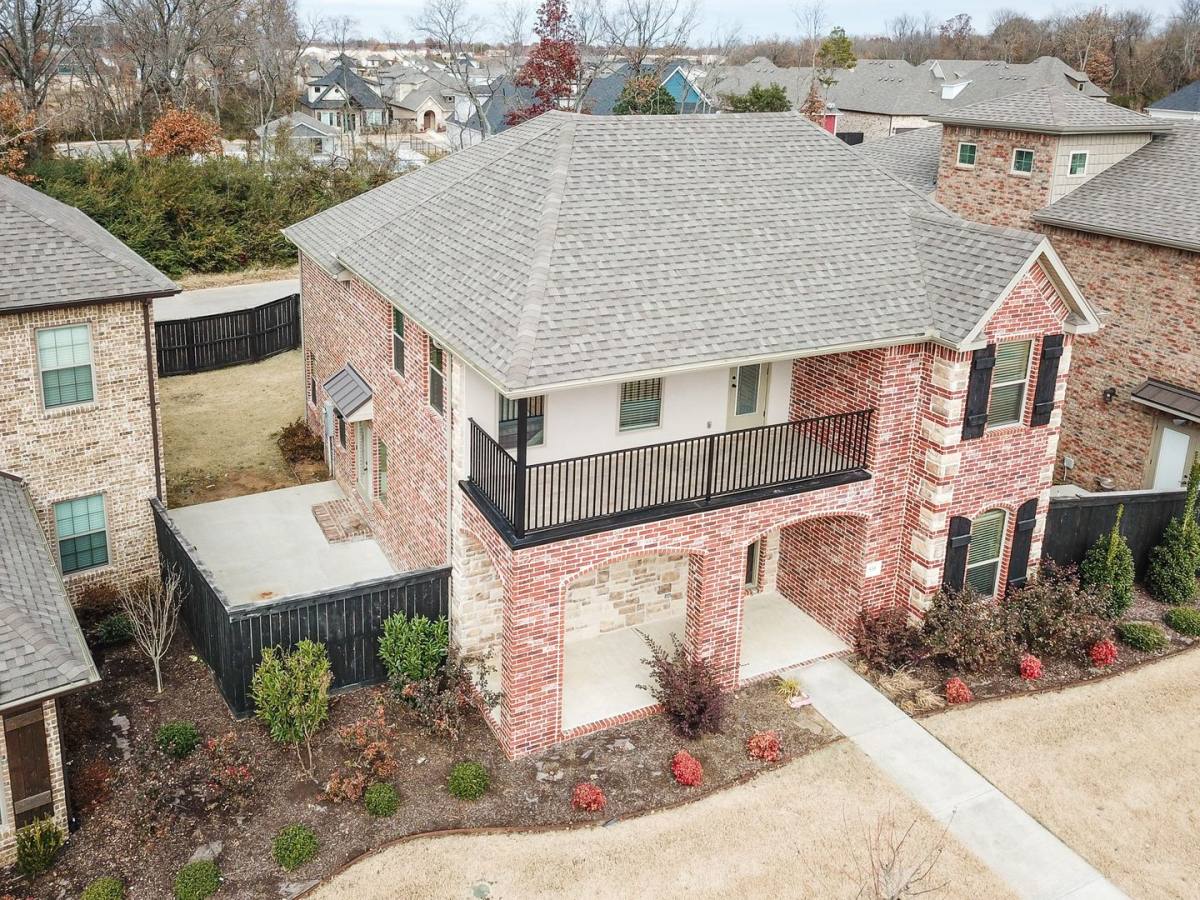 House for rent at 535 N Salem Rd, Fayetteville, AR 72704