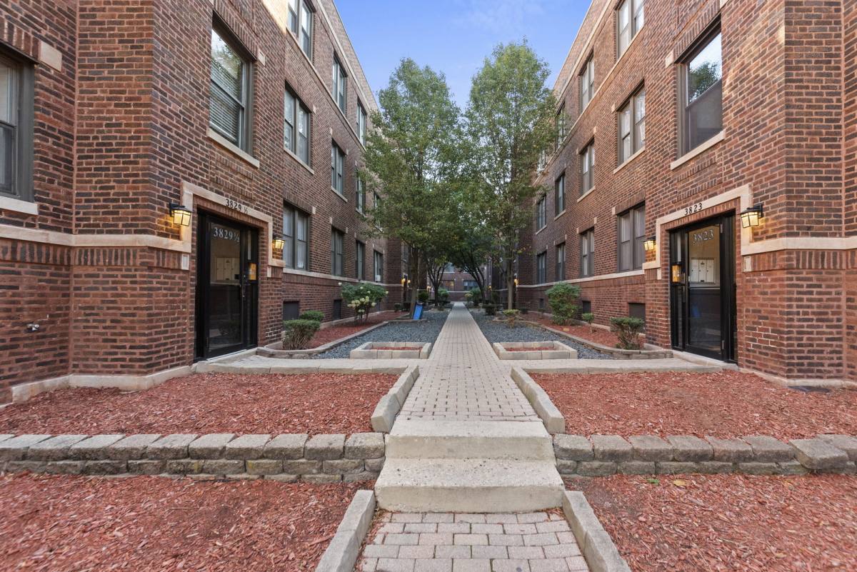 Apartment for rent at 3823 N Fremont St #W3, Chicago, IL 60613