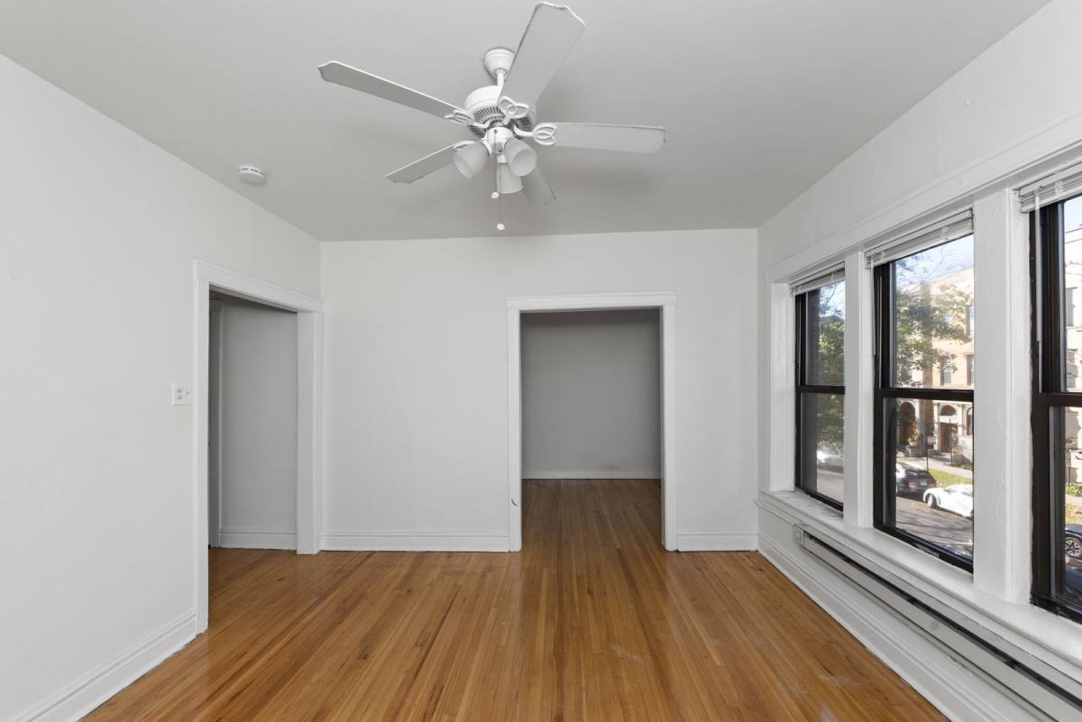 Apartment for rent at 3823 N Fremont St #W3, Chicago, IL 60613