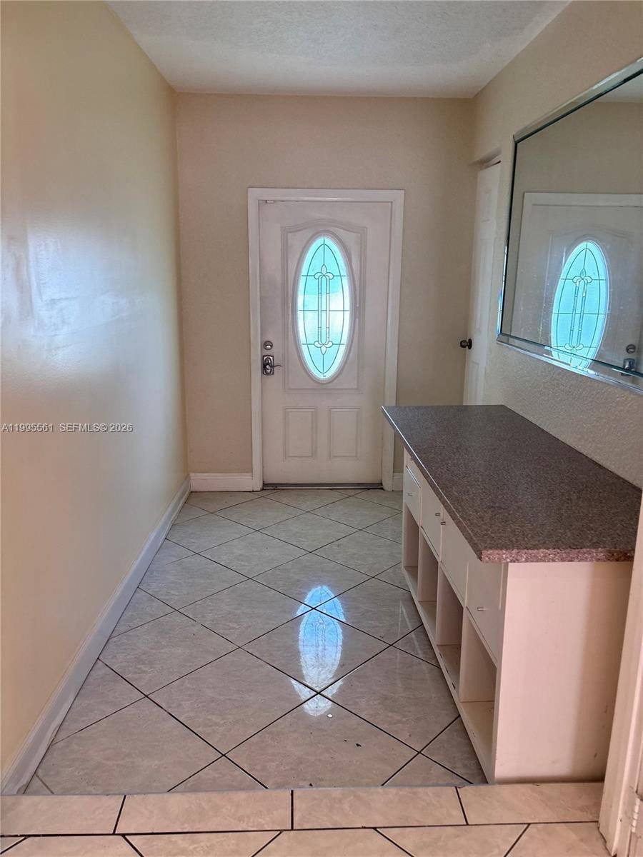 House for rent at 839 S Highland Dr, Hollywood, FL 33021