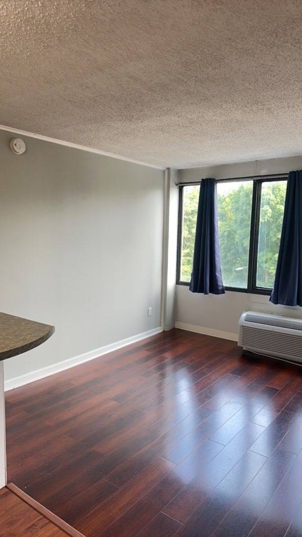 Apartment for rent at 1700 Clinch Ave, Knoxville, TN 37916