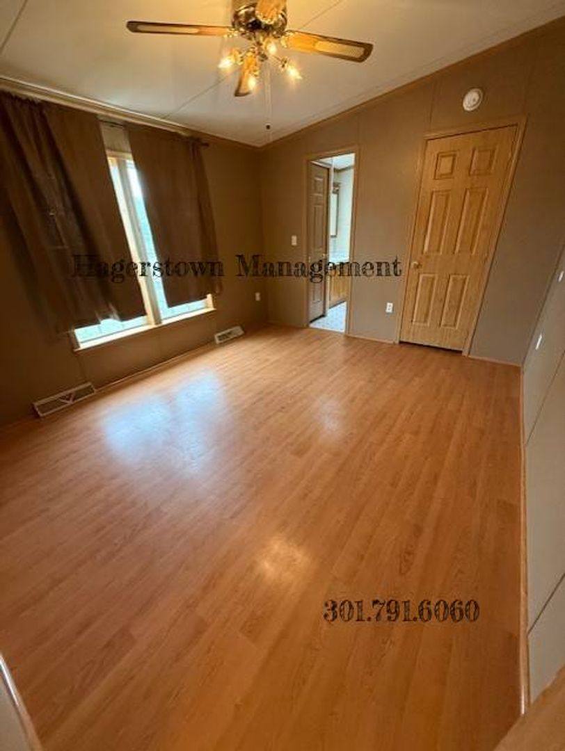 House for rent at 11906 Heather Dr, Hagerstown, MD 21740