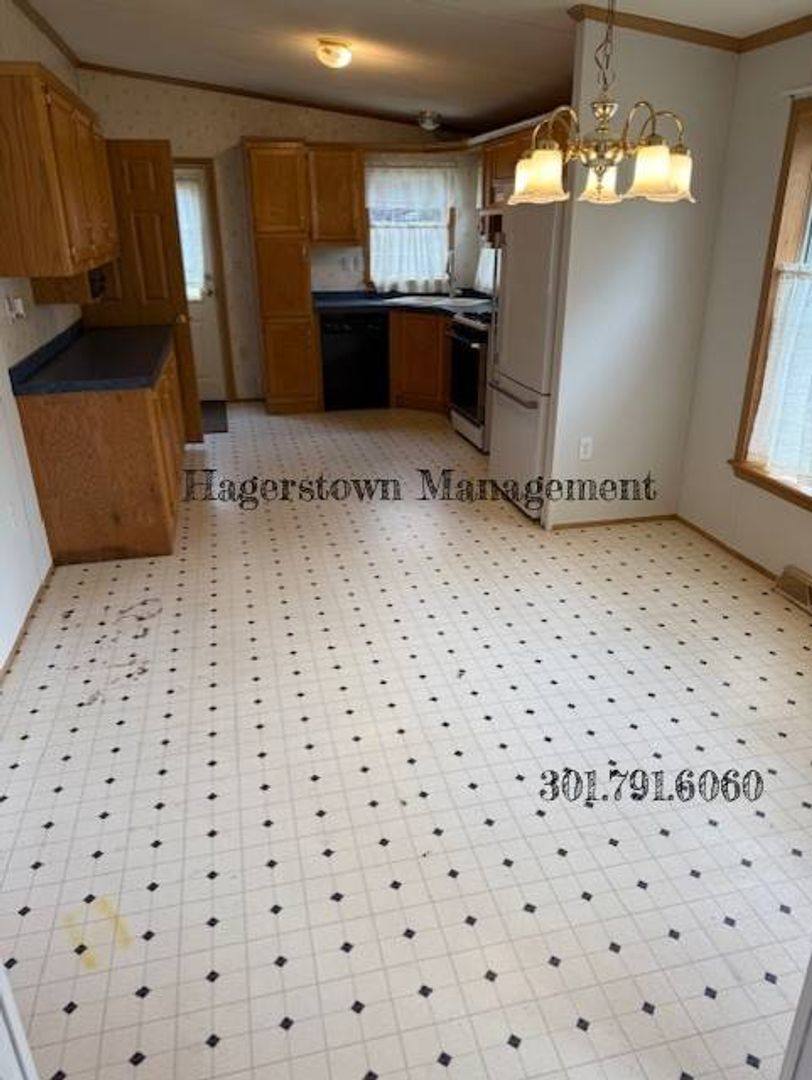 House for rent at 11906 Heather Dr, Hagerstown, MD 21740