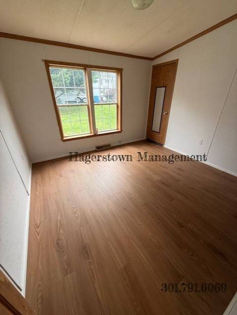 House for rent at 11906 Heather Dr, Hagerstown, MD 21740