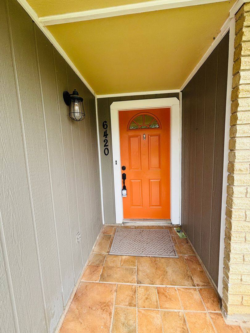 House for rent at 6420 Wakefield Rd, North Richland Hills, TX 76182