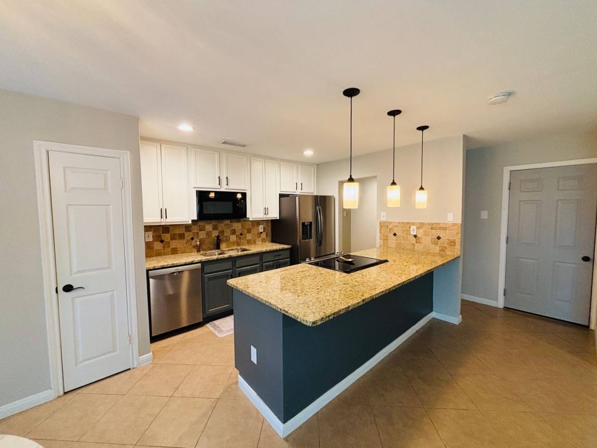 House for rent at 6420 Wakefield Rd, North Richland Hills, TX 76182