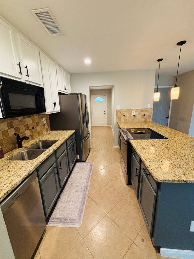House for rent at 6420 Wakefield Rd, North Richland Hills, TX 76182