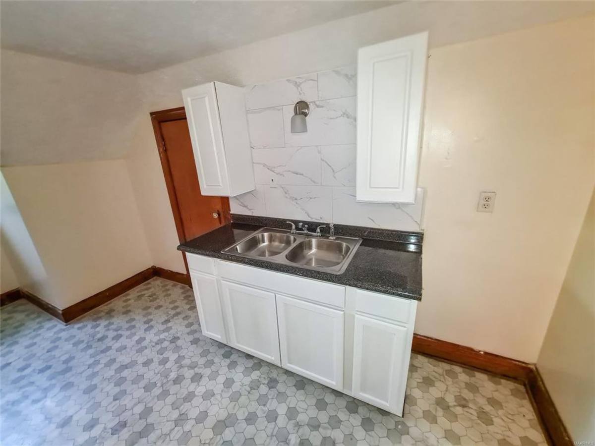 Apartment for rent at 2305 Yancey Ave, Montgomery, AL 36107