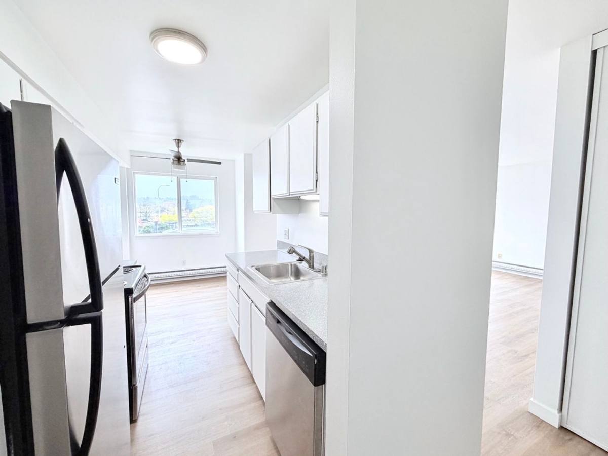 Apartment for rent at 201 Taylor Ave NW, Renton, WA 98057