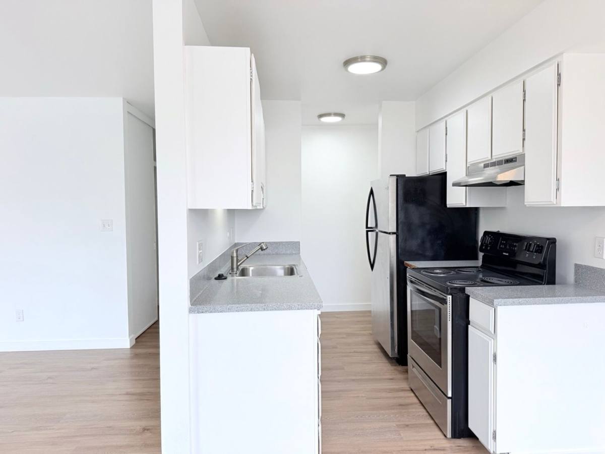 Apartment for rent at 201 Taylor Ave NW, Renton, WA 98057