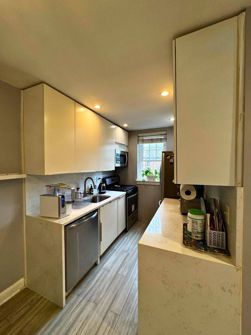 Condo for rent at 24 Old Glebe Road, S #101-C, Arlington, VA 22204