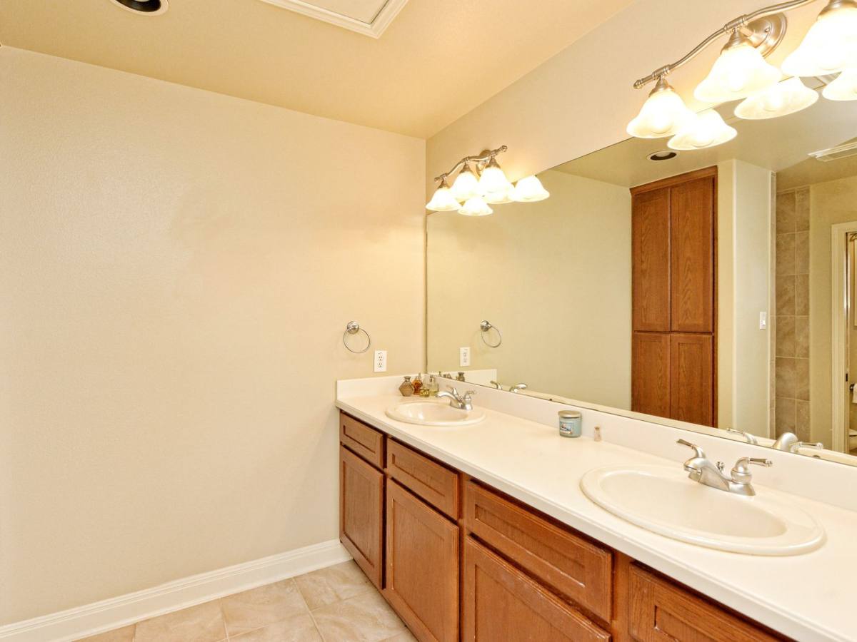 Apartment for rent at 1908 Kahala Sunset Dr, Spicewood, TX 78669