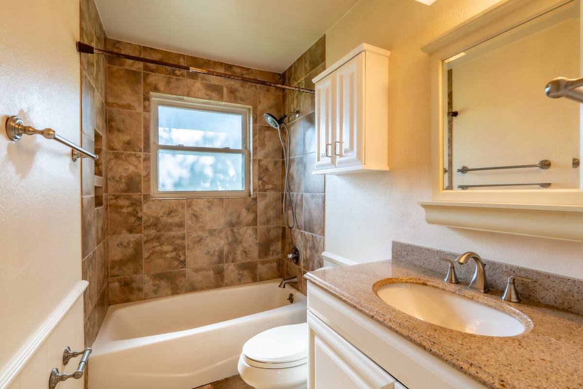 House for rent at 4822 S Spruce Dr, Sand Springs, OK 74063