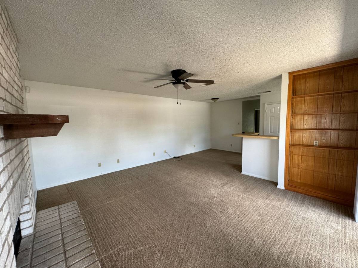 Apartment for rent at 2112 Hinkle Ave, Killeen, TX 76549