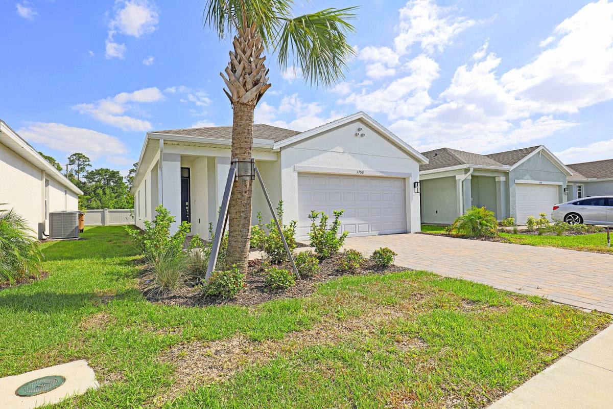 House for rent at 1156 Brooklands Dr, Fort Myers, FL 33905