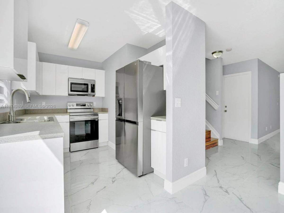 Townhouse for rent at 8664 SW 22nd Court Miramar, Hollywood, FL 33025