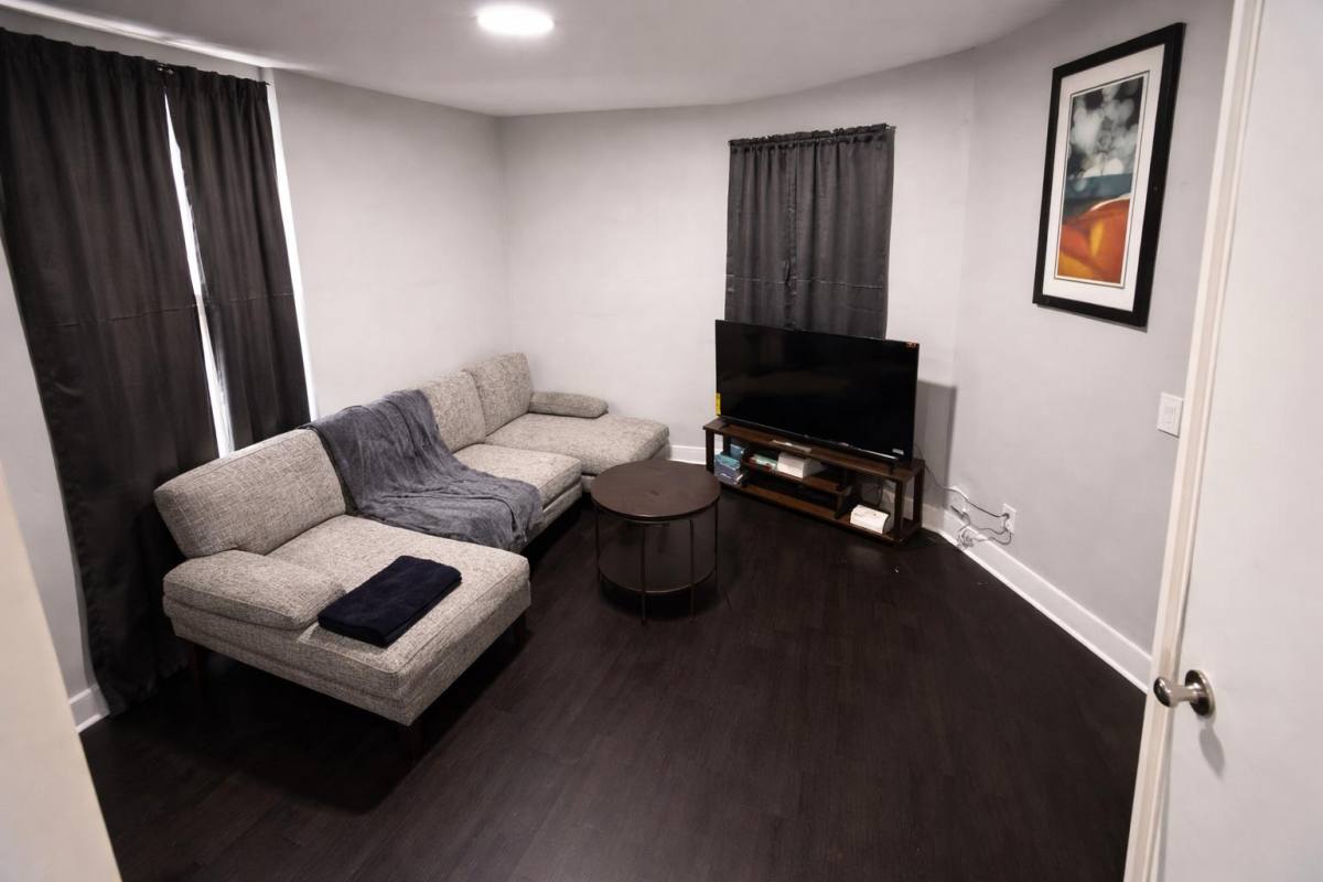 Apartment for rent at 818 Broad St #2, Elyria, OH 44035