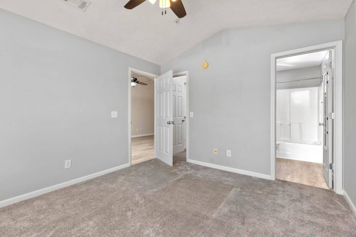 Condo for rent at 1385 S Donahue Dr, Auburn, AL 36832