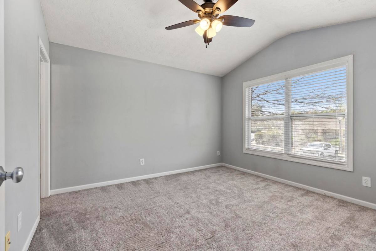 Condo for rent at 1385 S Donahue Dr, Auburn, AL 36832