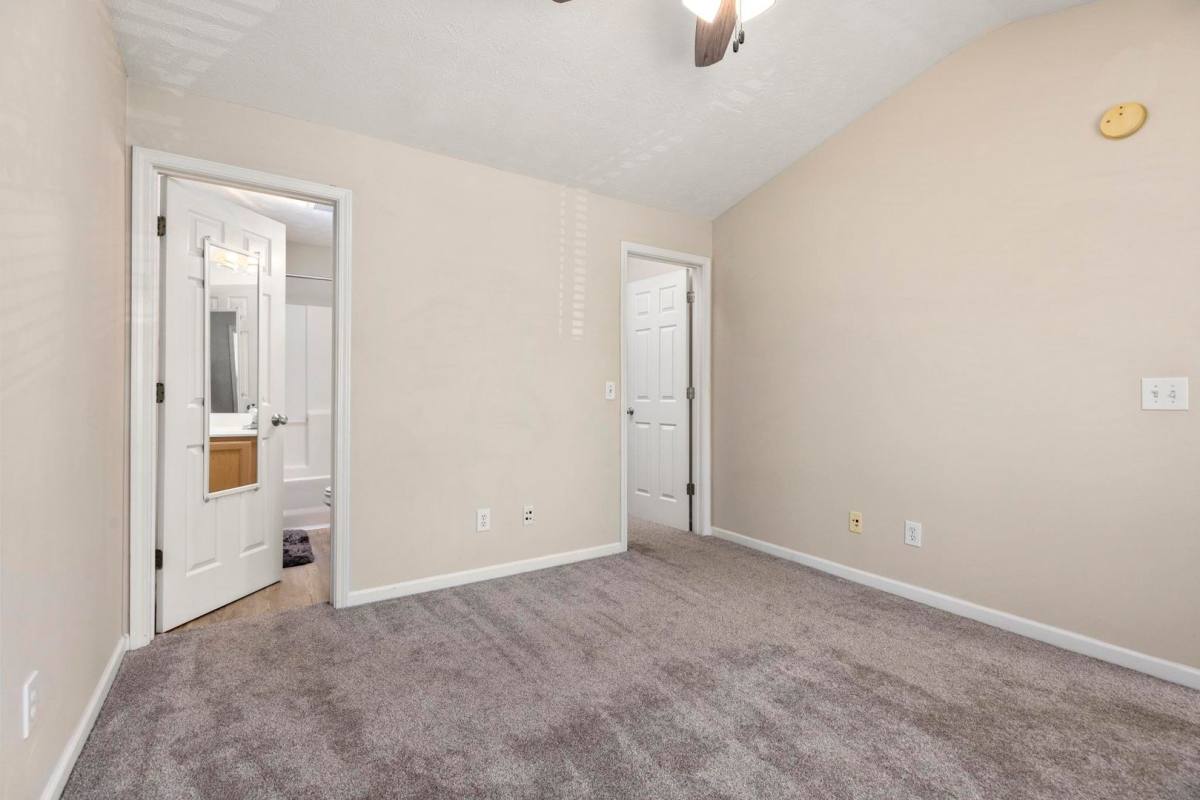 Condo for rent at 1385 S Donahue Dr, Auburn, AL 36832