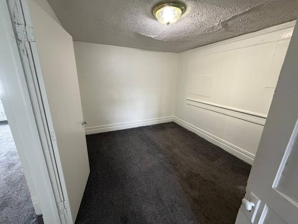 Apartment for rent at 1723 N 11th St #2, Terre Haute, IN 47804