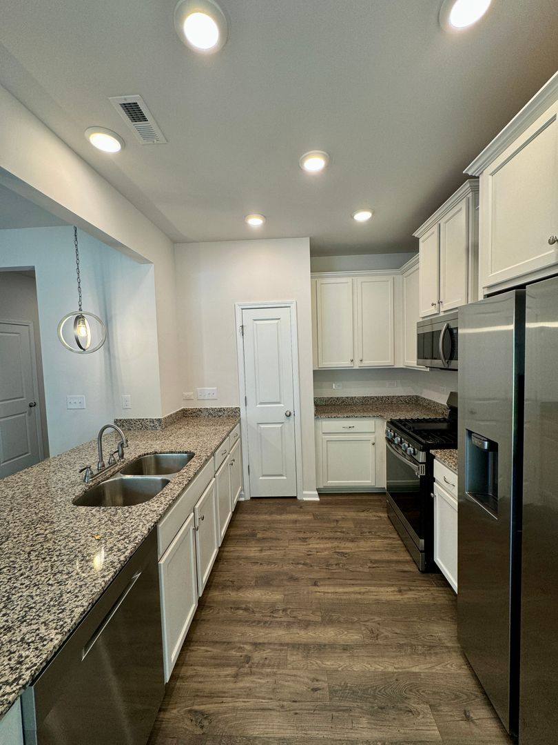 Townhouse for rent at 3794 Yorkshire Place, Terrell, NC 28682