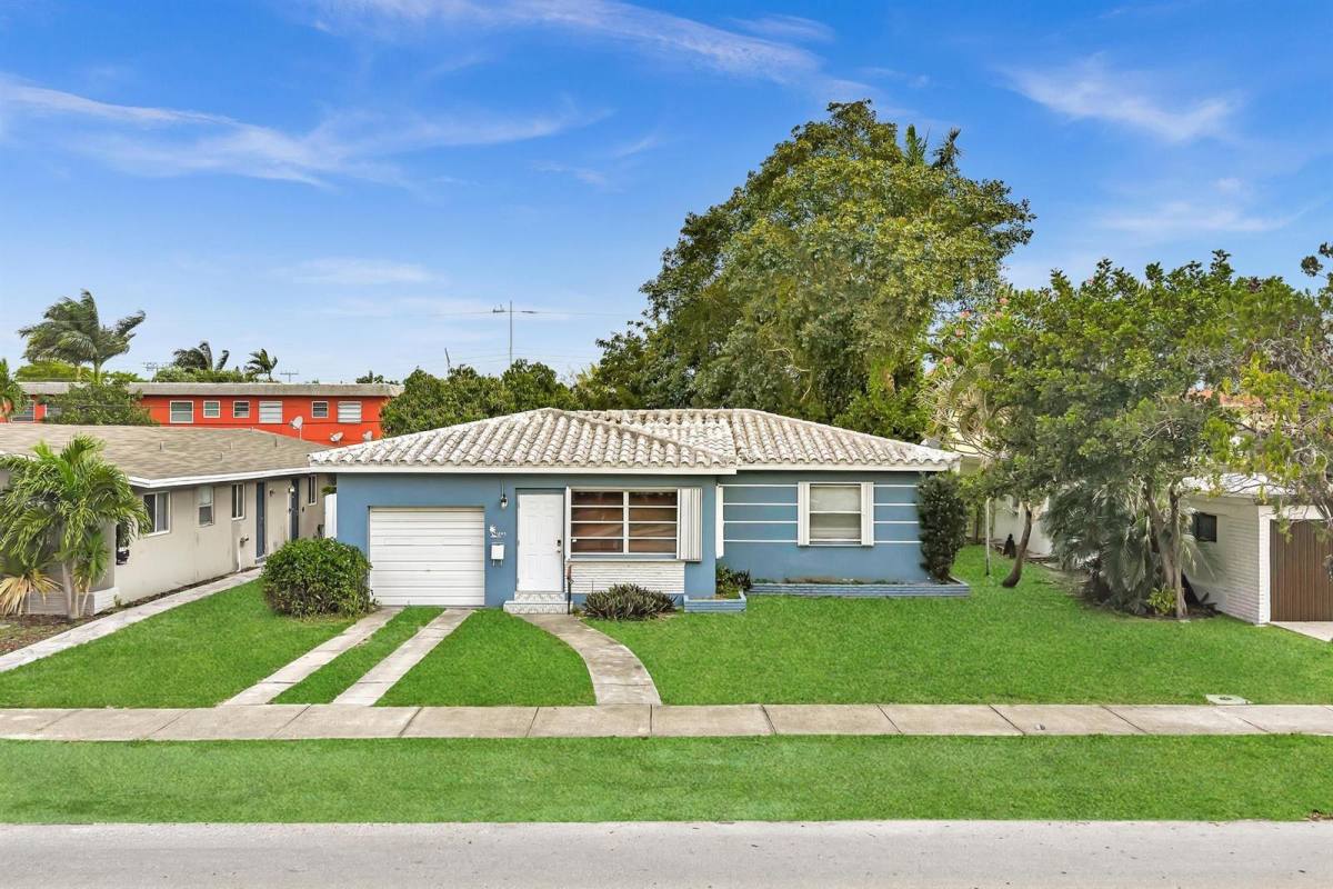 House for rent at 1845 Sherman St, Hollywood, FL 33020