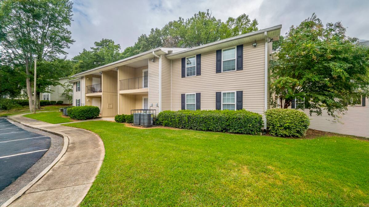 Apartment for rent at 2900 Landrum Dr, Atlanta, GA 30311