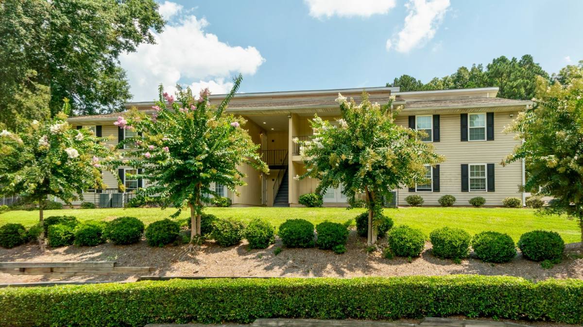 Apartment for rent at 2900 Landrum Dr, Atlanta, GA 30311
