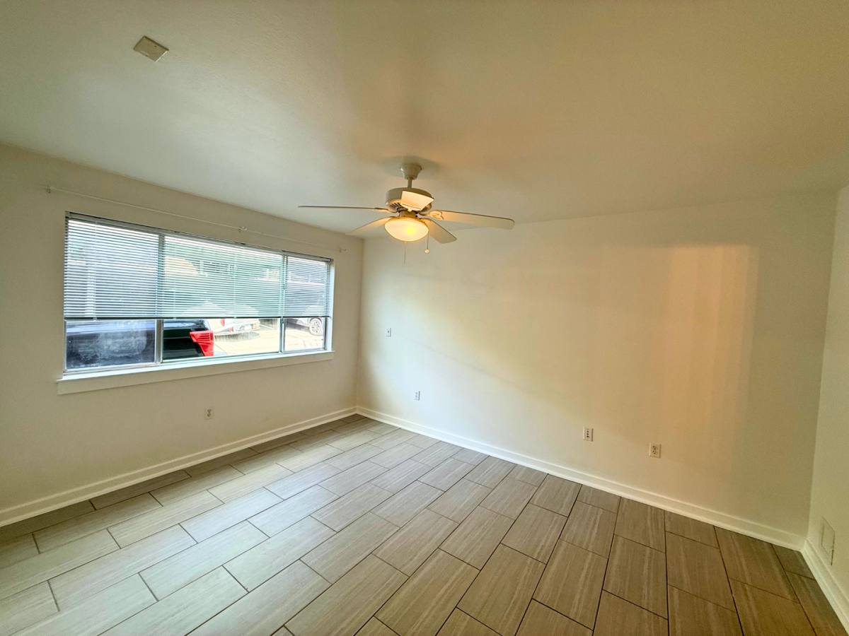 Condo for rent at 2200 Dickson Dr, Austin, TX 78704
