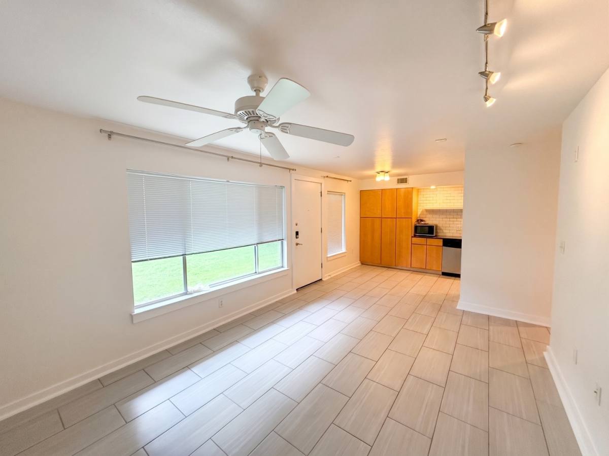 Condo for rent at 2200 Dickson Dr, Austin, TX 78704