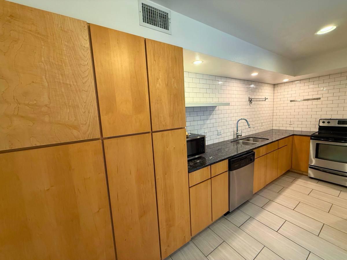 Condo for rent at 2200 Dickson Dr, Austin, TX 78704