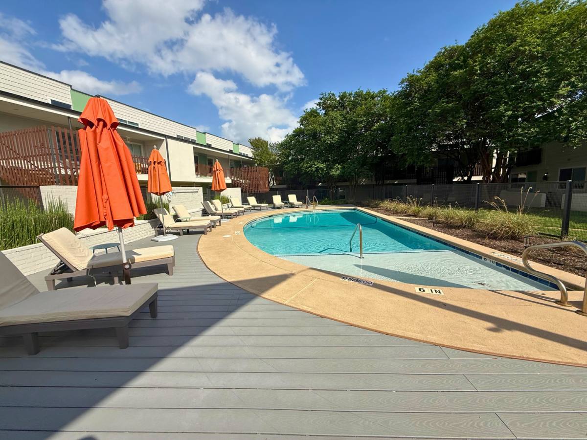 Condo for rent at 2200 Dickson Dr, Austin, TX 78704