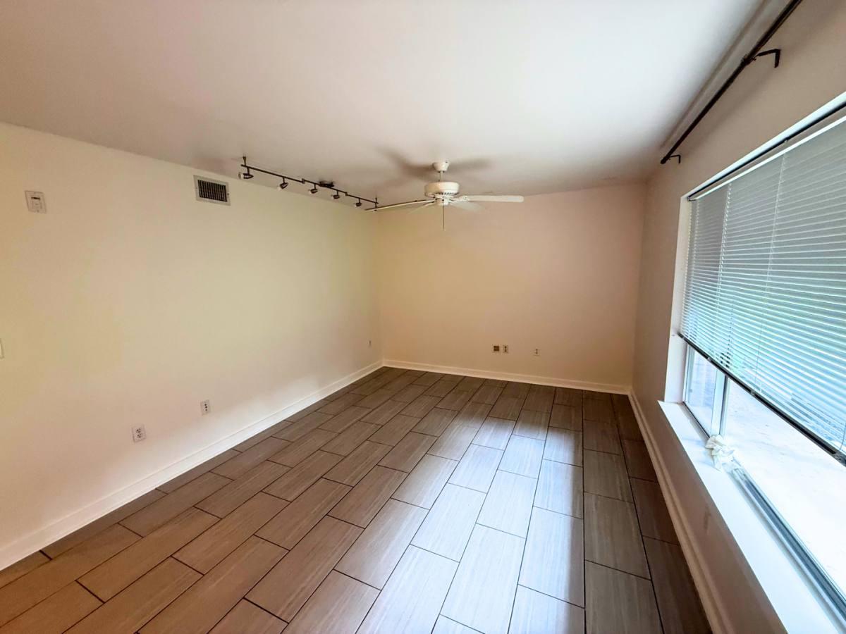 Condo for rent at 2200 Dickson Dr, Austin, TX 78704