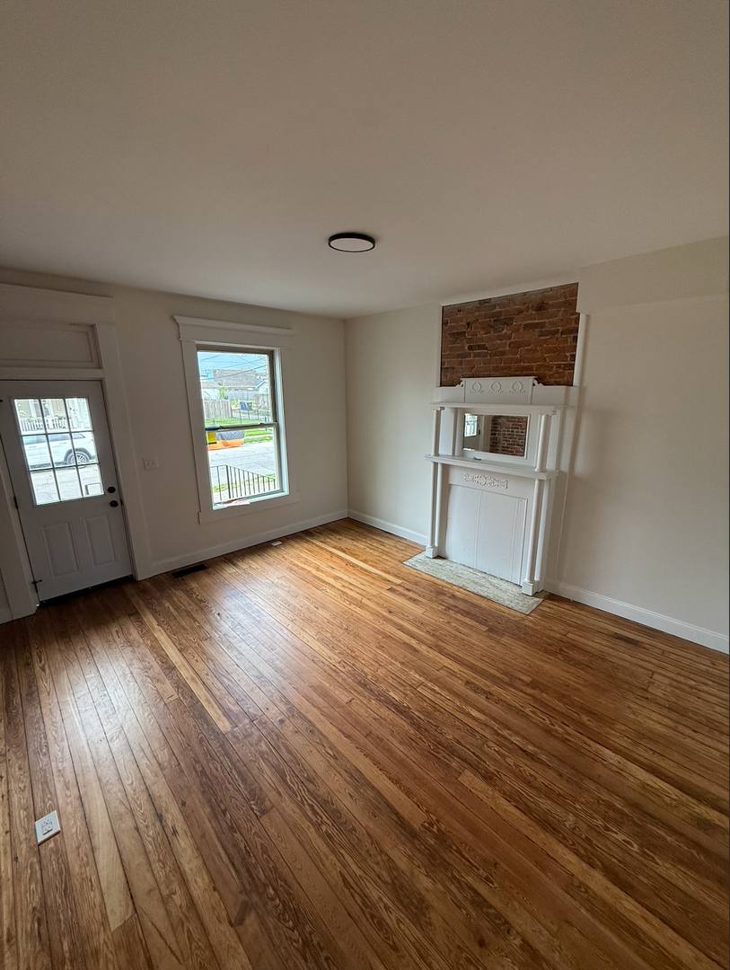Townhouse for rent at 433 Hanford St, Columbus, OH 43206