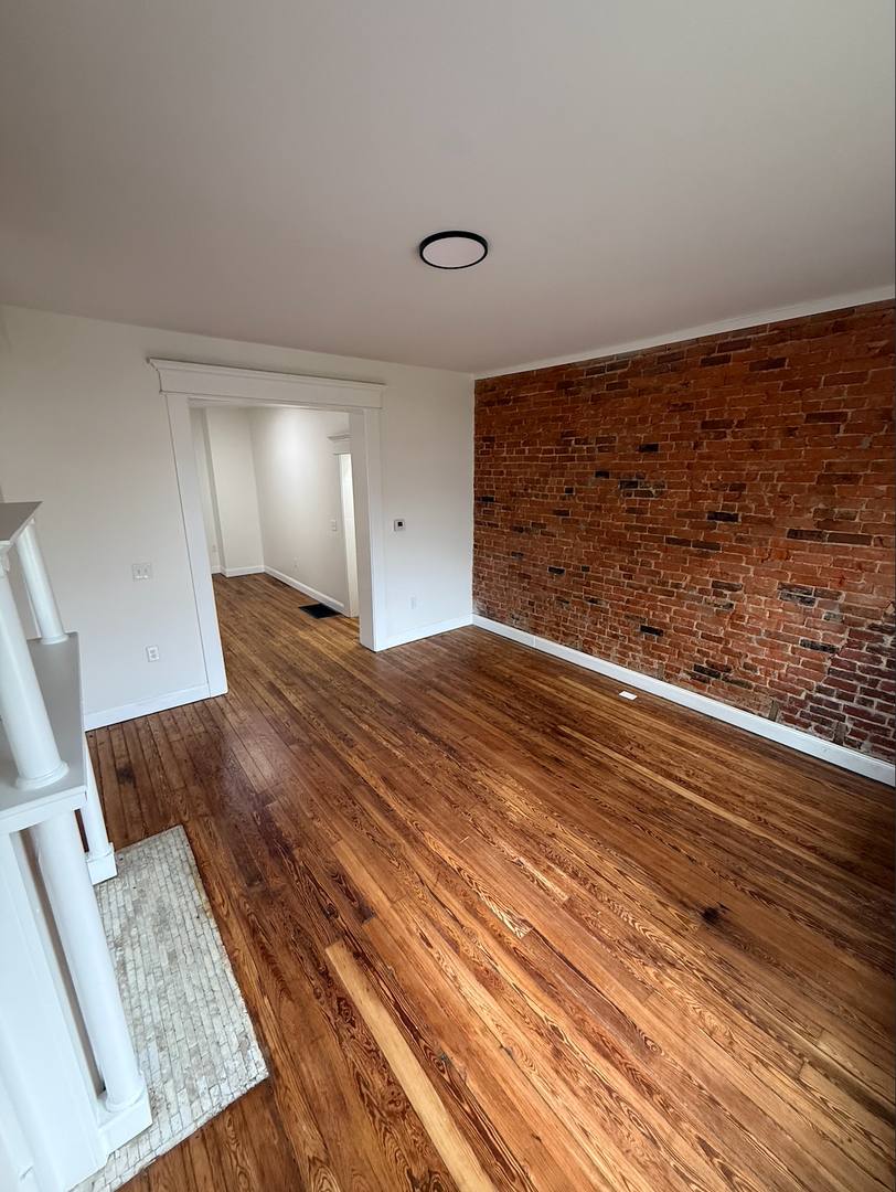 Townhouse for rent at 433 Hanford St, Columbus, OH 43206