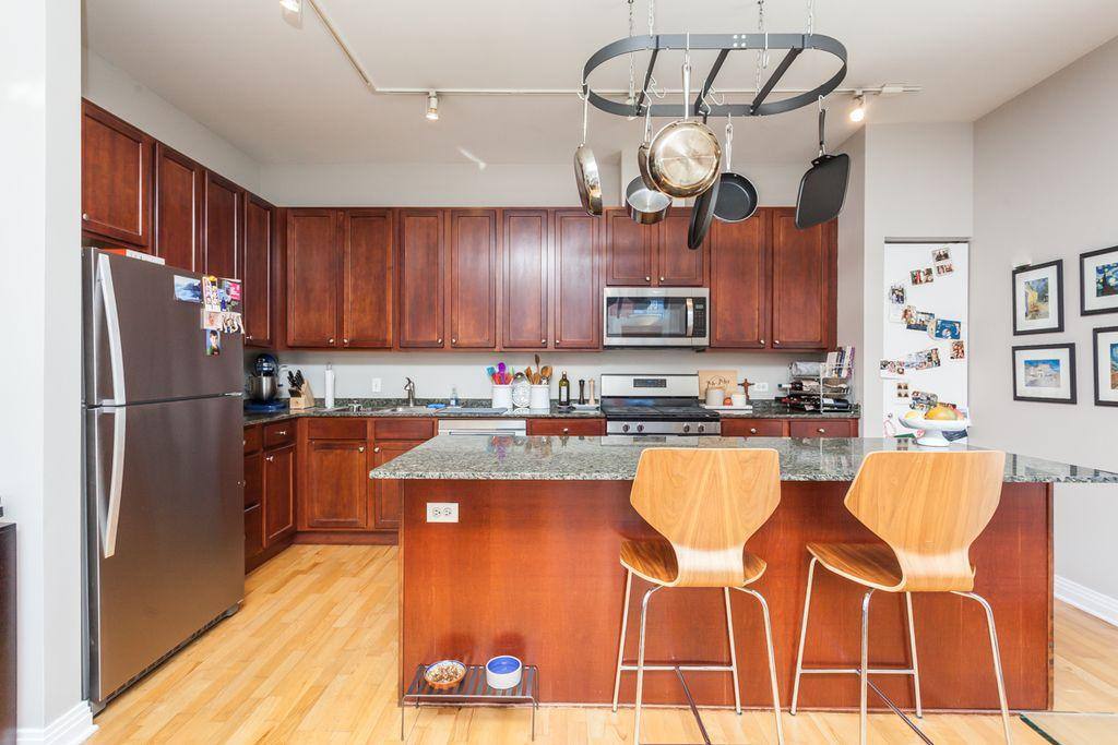 Condo for rent at 550 W Fulton St #405, Chicago, IL 60661