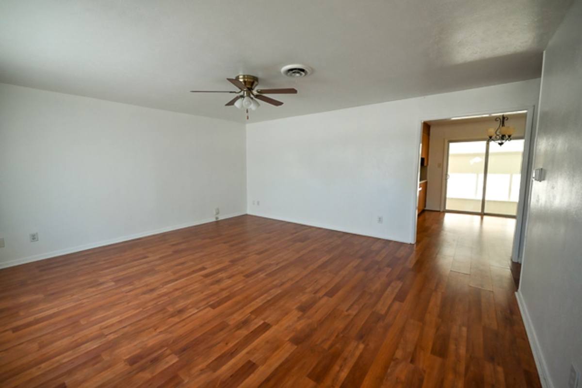 House for rent at 903 N Lamb, Bowie, TX 76230
