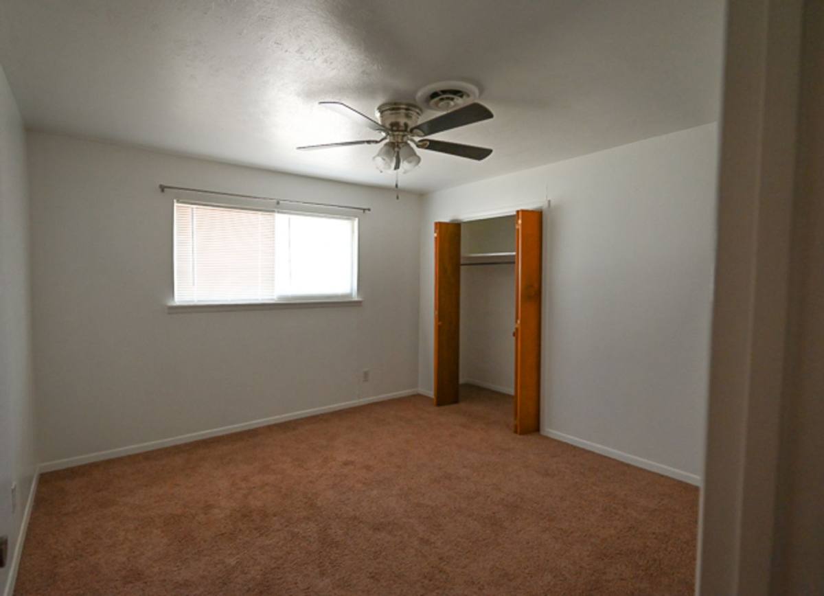 House for rent at 903 N Lamb, Bowie, TX 76230