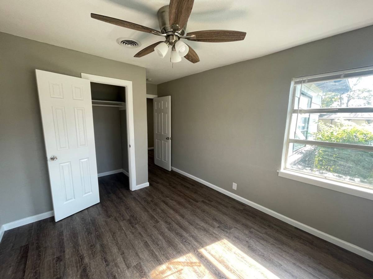 House for rent at 2113 Cloverdale St, Arlington, TX 76010