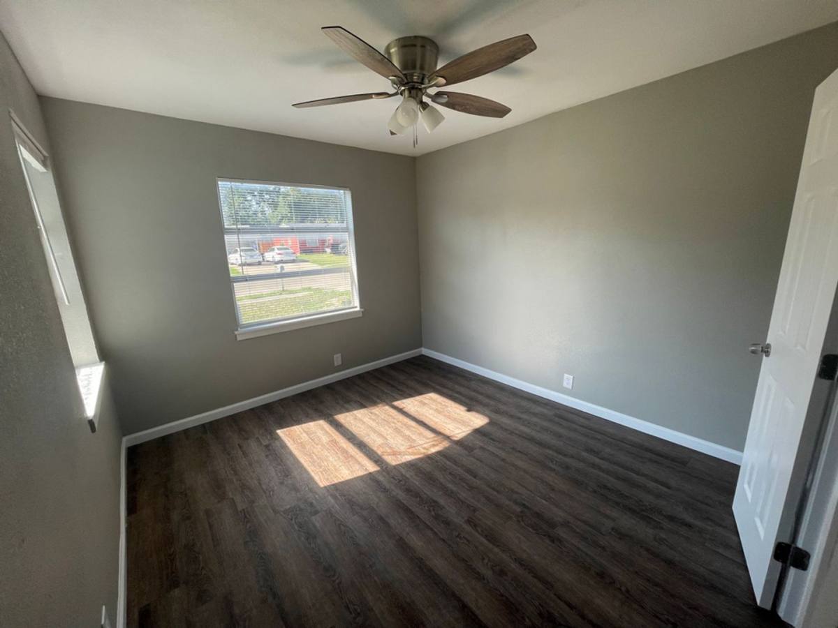 House for rent at 2113 Cloverdale St, Arlington, TX 76010