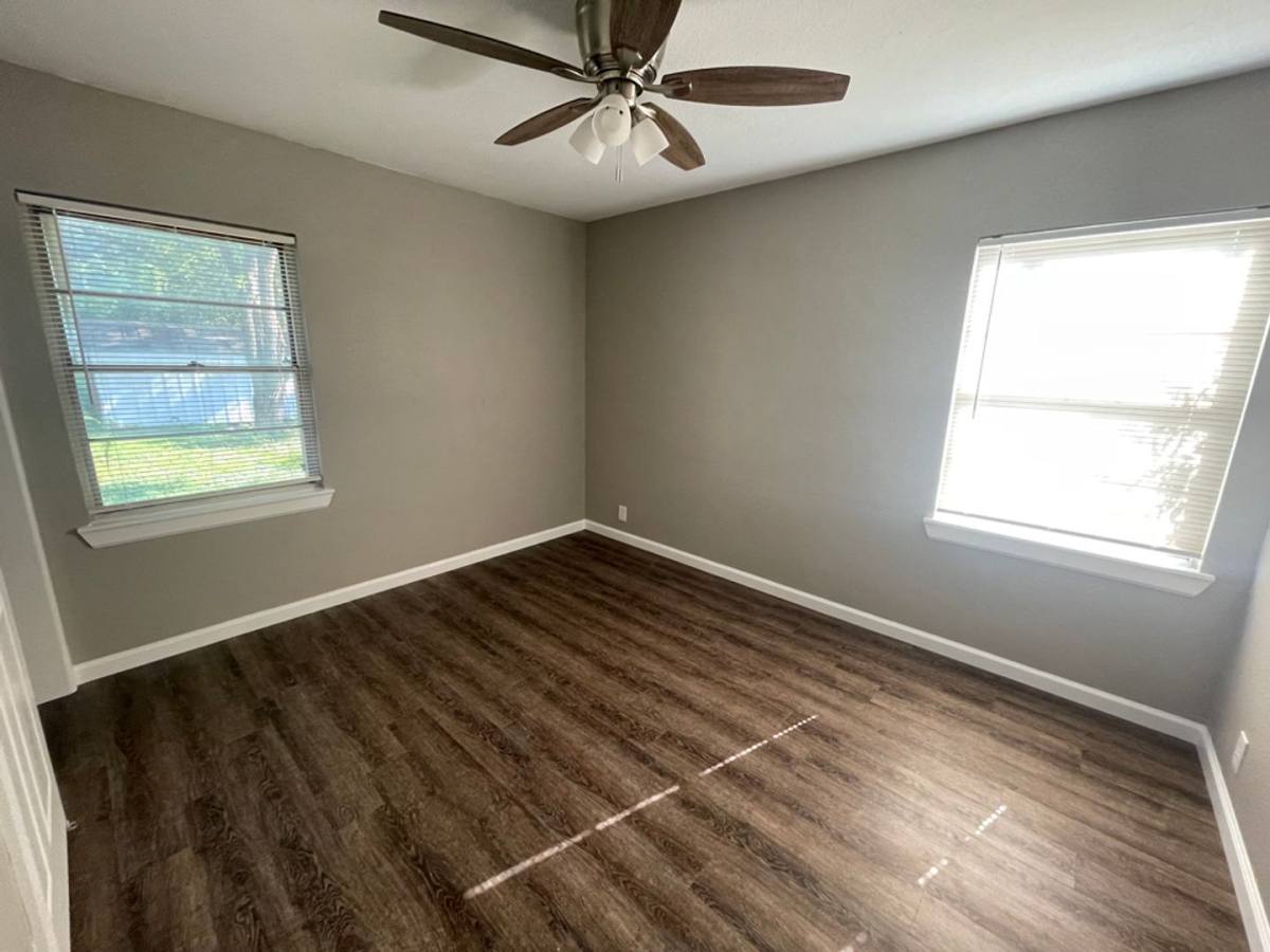 House for rent at 2113 Cloverdale St, Arlington, TX 76010