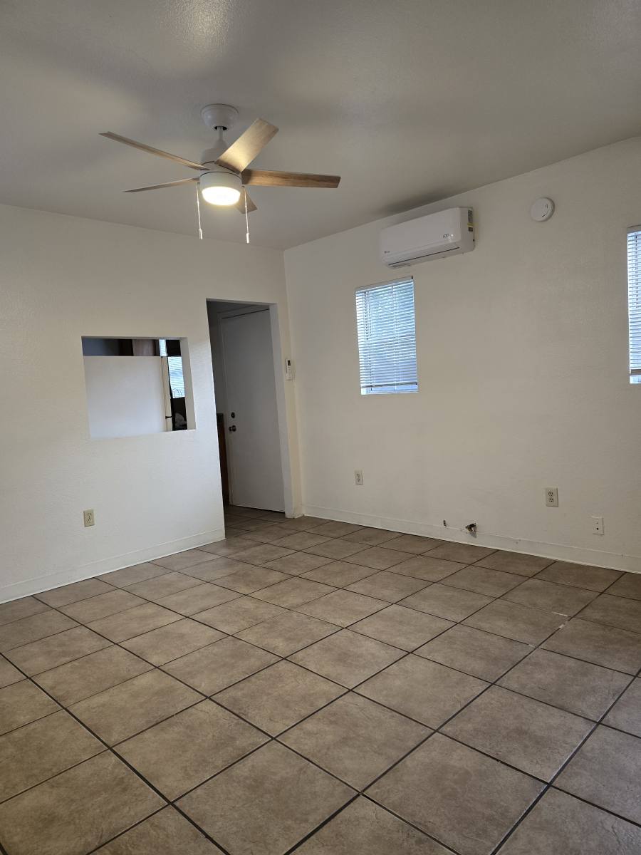 Apartment for rent at 1442 Alamitos Ave #C, Long Beach, CA 90813